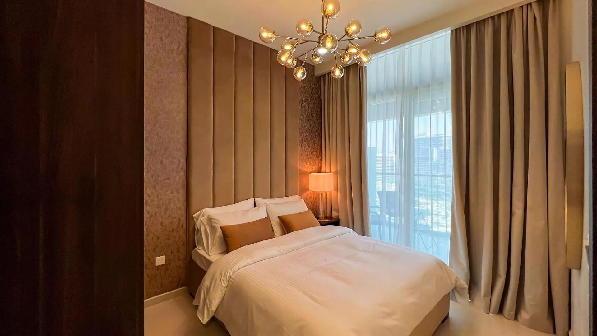 شقة Keyrock Living - Chic Reva 1Br With Pool Access دبي