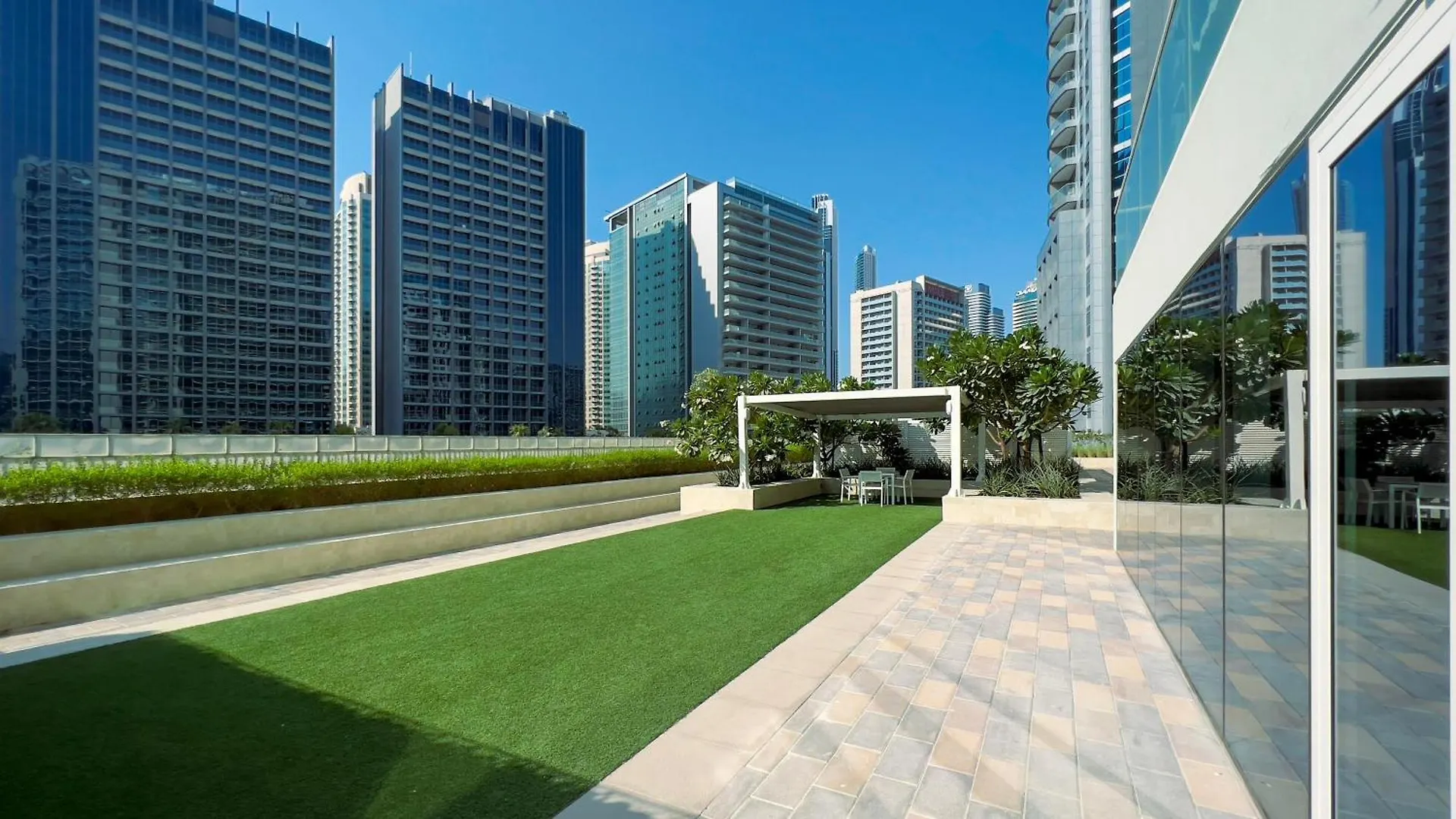 Keyrock Living - Chic Reva 1Br With Pool Access Apartment Dubai United Arab Emirates
